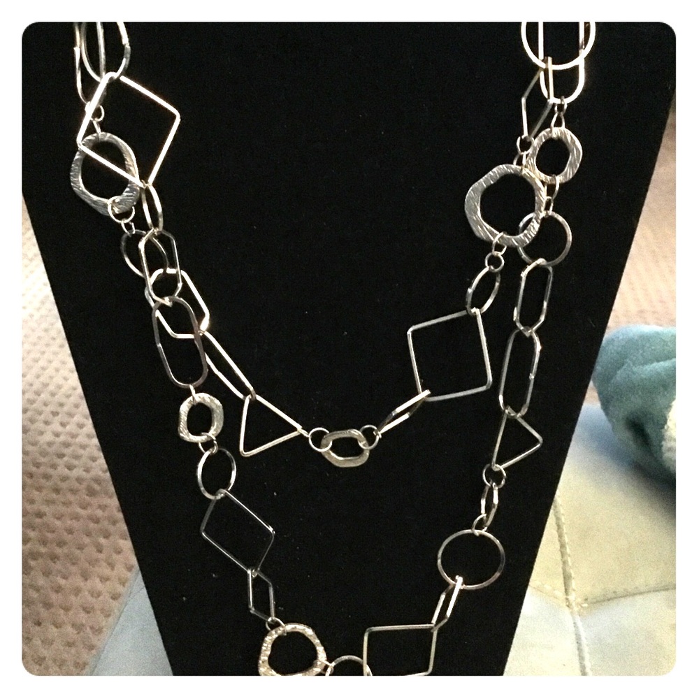 Silver geometric necklace